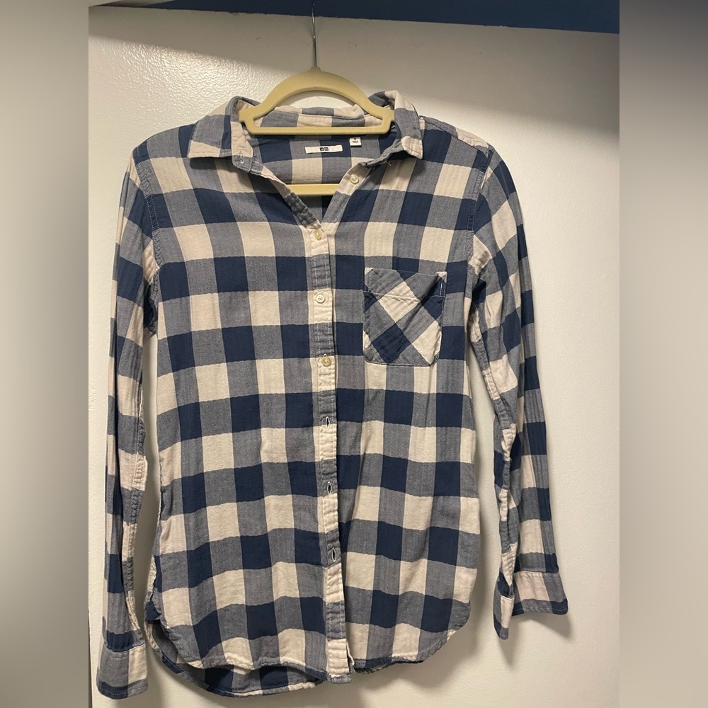 Uniqlo Blue and White Plaid Button Down Shirt